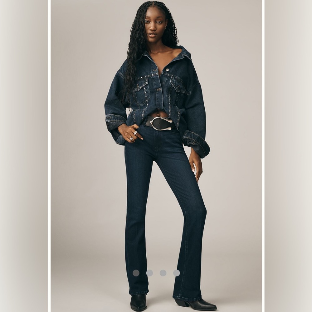 Paige Manhattan Elyse‎ Slim Bootcut Mid Rise Jeans in Dark Wash.